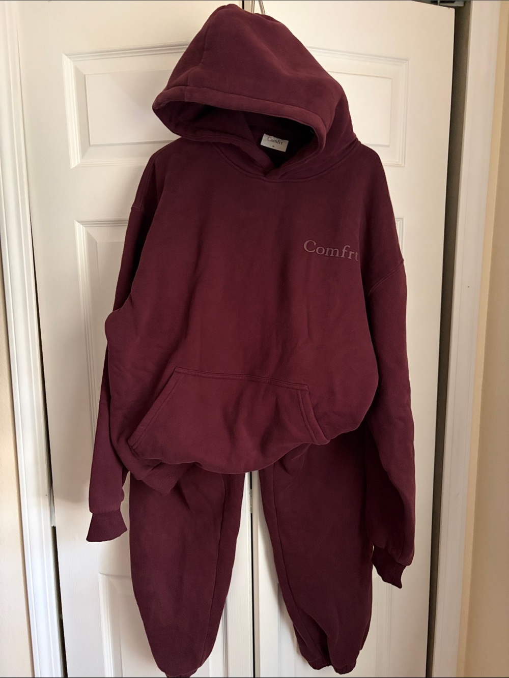 COMFRT maroon/burgundy set, Med Hoodie, Large pant